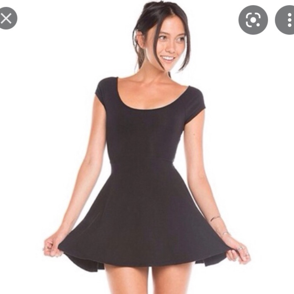Brandy Melville Bethan dress